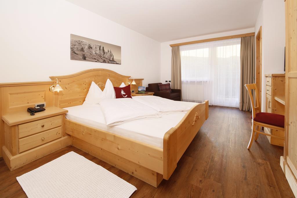 Hotel Hubertusstube Laion Exteriör bild
